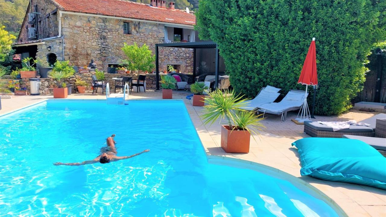 La Bergerie Du Moulin (Adults Only) Bed and Breakfast Taradeau Εξωτερικό φωτογραφία