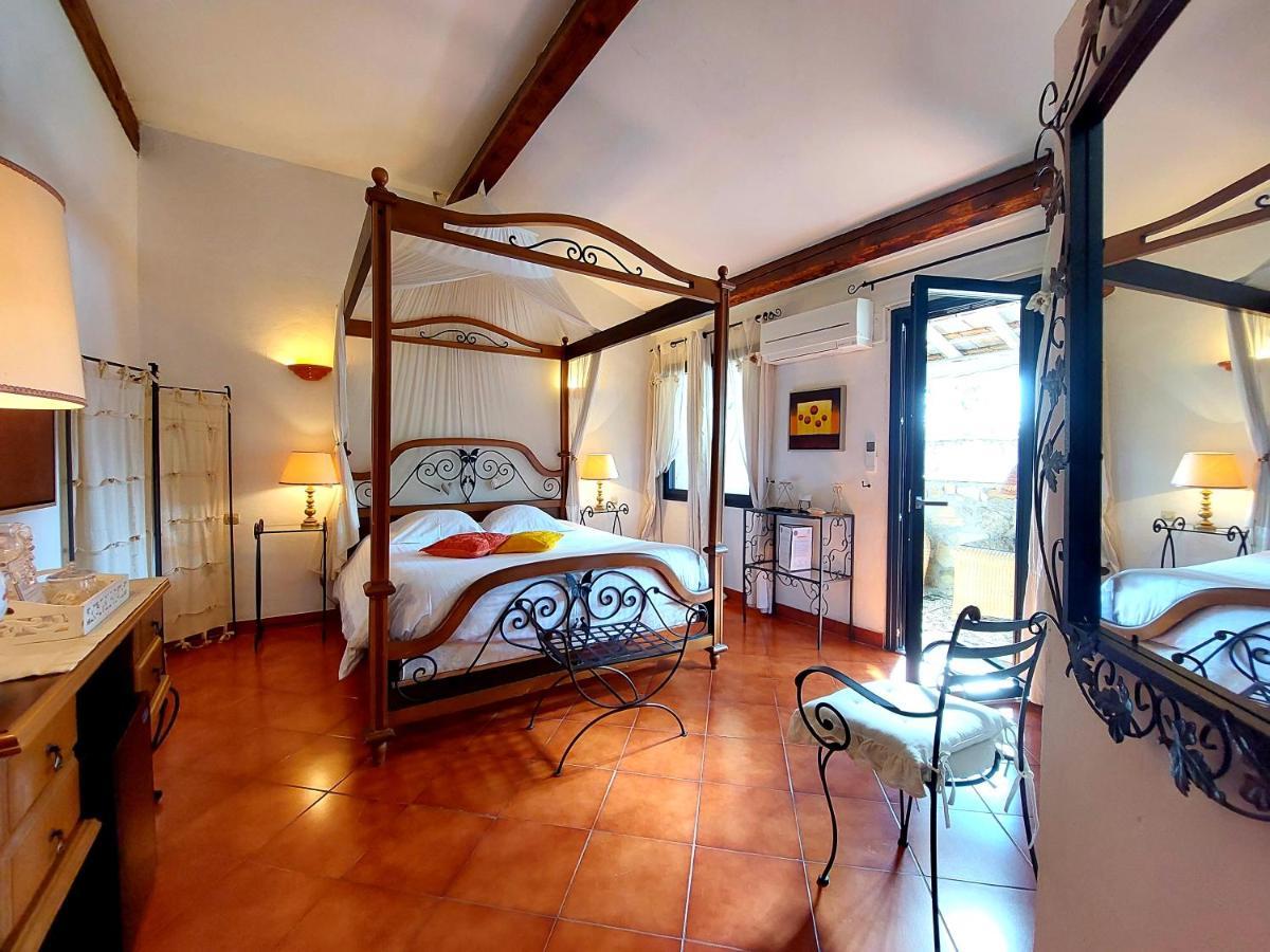 La Bergerie Du Moulin (Adults Only) Bed and Breakfast Taradeau Εξωτερικό φωτογραφία