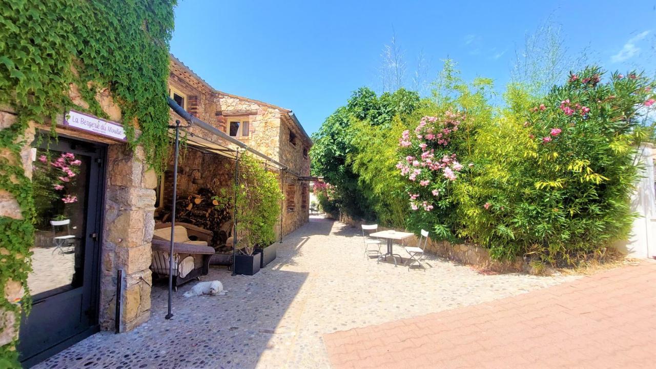 La Bergerie Du Moulin (Adults Only) Bed and Breakfast Taradeau Εξωτερικό φωτογραφία