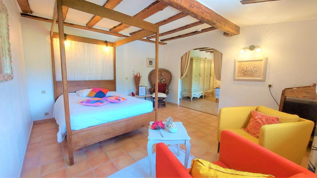 La Bergerie Du Moulin (Adults Only) Bed and Breakfast Taradeau Εξωτερικό φωτογραφία